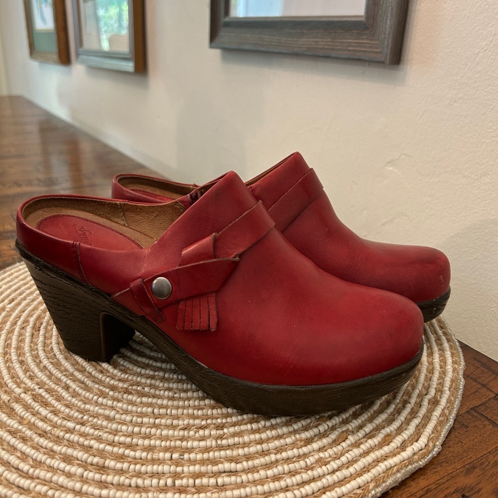 Women’s Red Leather Slip-On Clog Heels with Decorative Strap